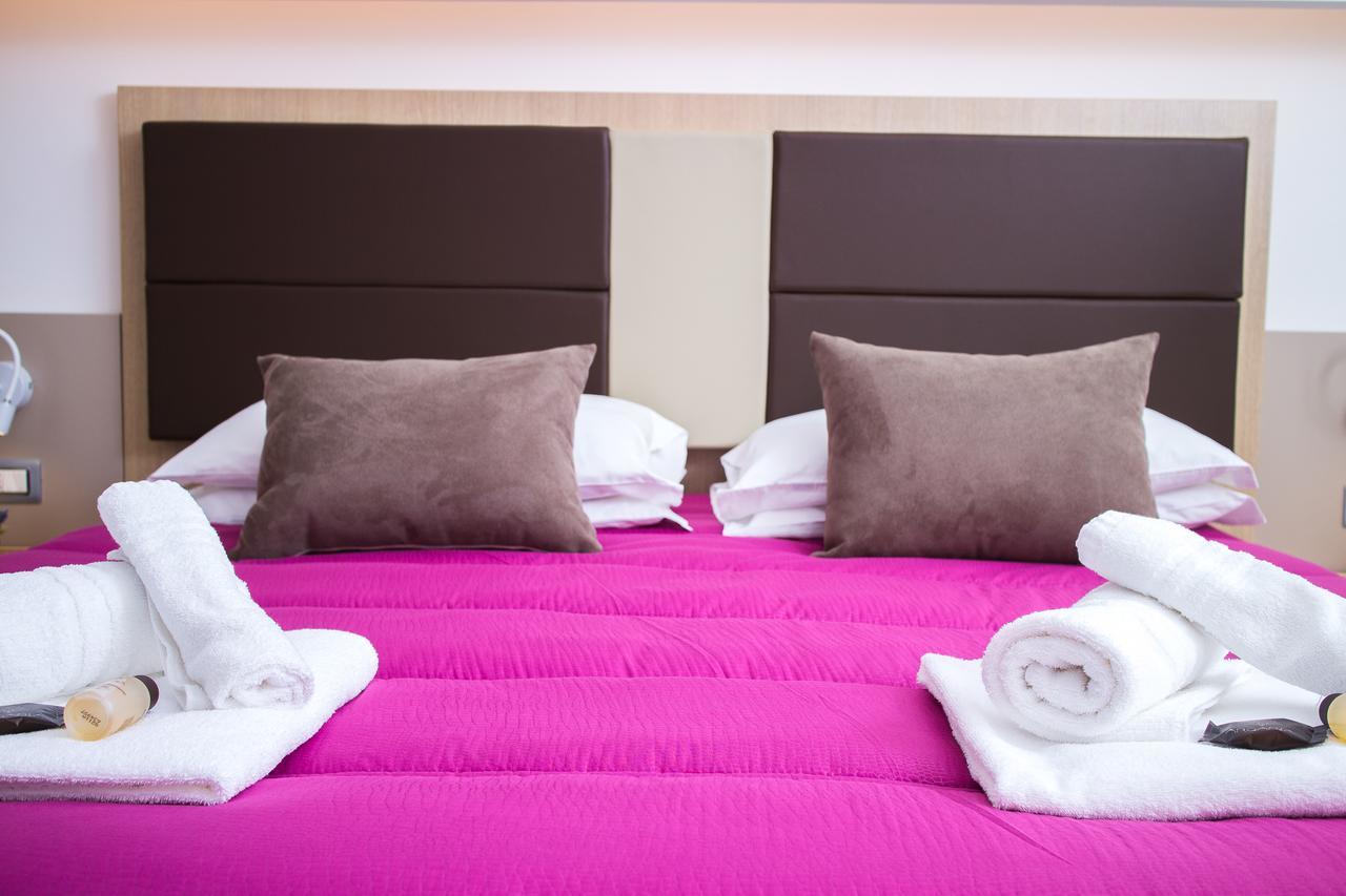 Double or Twin Room with Garden View,506765556:JPEG